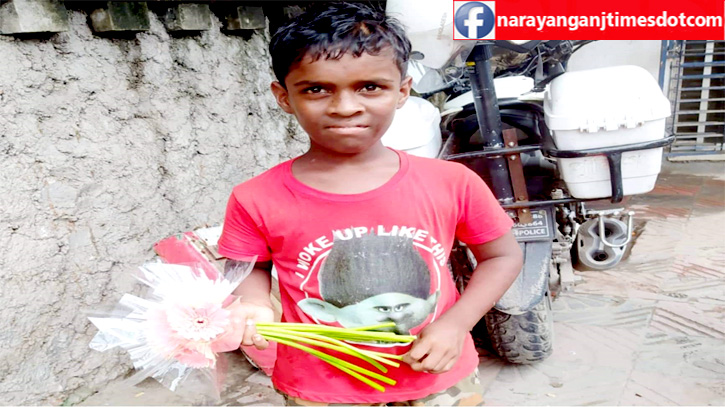 ছেলেকে বাঁচাতে অসহায় পিতার আকুতি ছেলেকে বাঁচাতে অসহায় পিতার আকুতি
