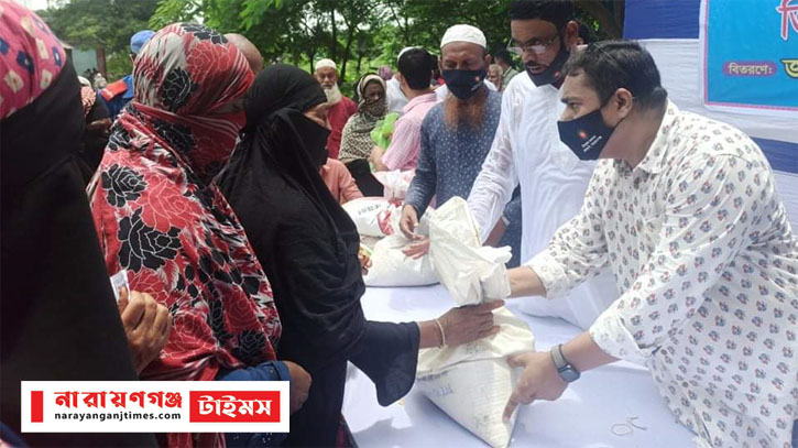 সনমান্দী ইউনিয়নে প্রধানমন্ত্রীর দেওয়া উপহার বিতরণ করেন জিন্নাহ সনমান্দী ইউনিয়নে প্রধানমন্ত্রীর দেওয়া উপহার বিতরণ করেন জিন্নাহ