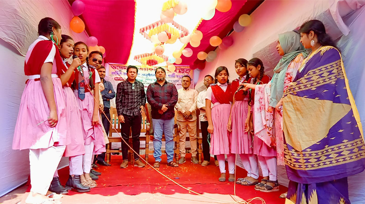 আদমজী এ্যাকটিভ হাইস্কুলে ক্লাস পার্টি ও সাংস্কৃতিক অনুষ্ঠান আদমজী এ্যাকটিভ হাইস্কুলে ক্লাস পার্টি ও সাংস্কৃতিক অনুষ্ঠান