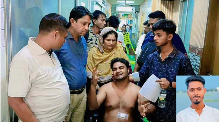 রূপগঞ্জে সাংবাদিক জাহাঙ্গীরের ওপর ছাত্রদল নেতার হামলা রূপগঞ্জে সাংবাদিক জাহাঙ্গীরের ওপর ছাত্রদল নেতার হামলা