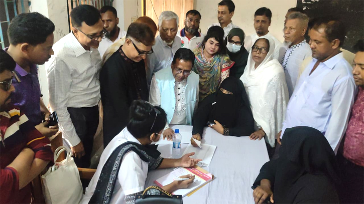 সোনারগাঁয়ে মামুন মাহমুদের উদ্যোগে ৮ম ফ্রি মেডিকেল ক্যাম্প অনুষ্ঠিত