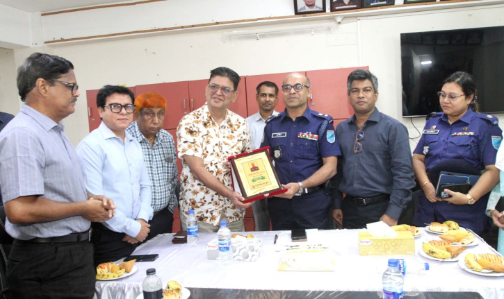 নারায়ণগঞ্জ প্রেস ক্লাবের সাংবাদিকদের সাথে পুলিশ সুপারের মতবিনিময়