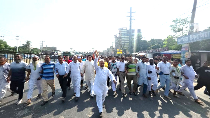 বিএনপি ফ্যাসিস্ট সরকারের আগুন সন্ত্রাস থেকে জনগণকে রক্ষা করবে : মান্নান