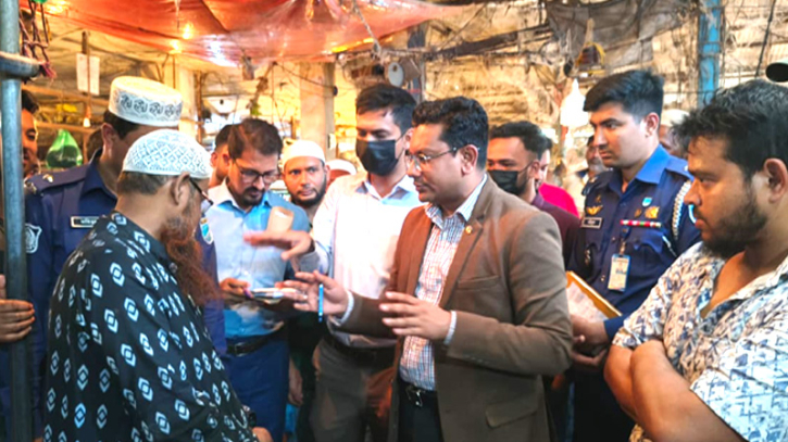 বাজার স্থিতিশীল রাখতে সোনারগাঁয়ে ভ্রাম্যমাণ আদালতের অভিযান, জরিমানা