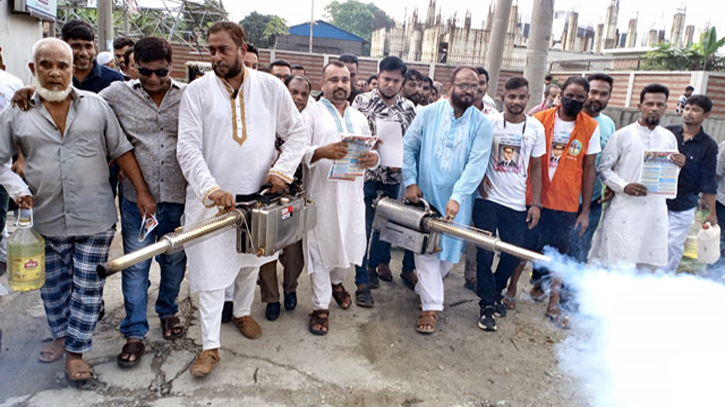 নাসিক ৬নং ওয়ার্ডে ডেঙ্গু প্রতিরোধে বিএনপির মশক নিধন কর্মসূচি নাসিক ৬নং ওয়ার্ডে ডেঙ্গু প্রতিরোধে বিএনপির মশক নিধন কর্মসূচি