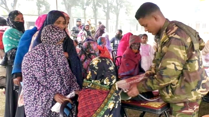 রূপগঞ্জে সেনাবাহিনীর উদ্যোগে বিনামূল্যে চিকিৎসা সেবা