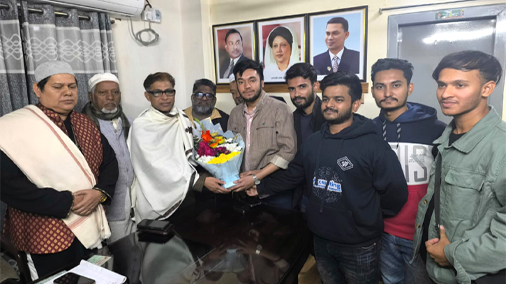 মামুন মাহমুদের সাথে ডুসান’র নয়া কমিটির নেতৃবৃন্দের শুভেচ্ছা বিনিময়