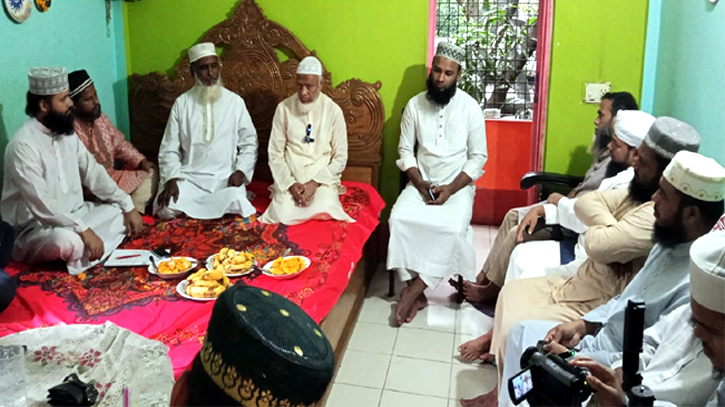 আমাদের ভুল থাকে ধরাইয়া দেন, সংশোধন করে নেব : মাও. মঈনুদ্দিন আমাদের ভুল থাকে ধরাইয়া দেন, সংশোধন করে নেব : মাও. মঈনুদ্দিন