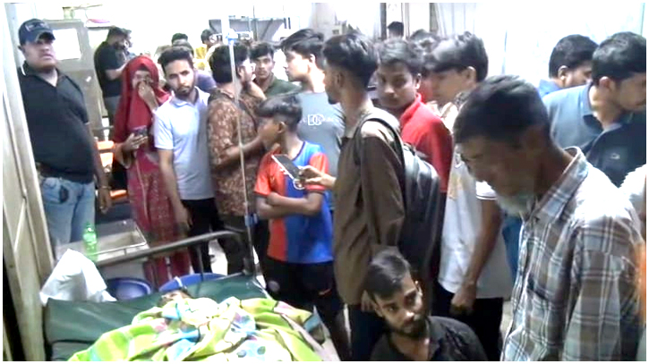 খানপুরে কিশোরীকে ধর্ষণের অভিযোগে যুবককে পিটিয়ে হত্যা