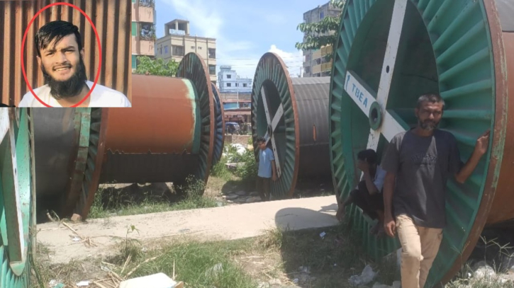 প্রকাশ্যে মাদকের হাট, অন্তরালে কে? প্রকাশ্যে মাদকের হাট, অন্তরালে কে?