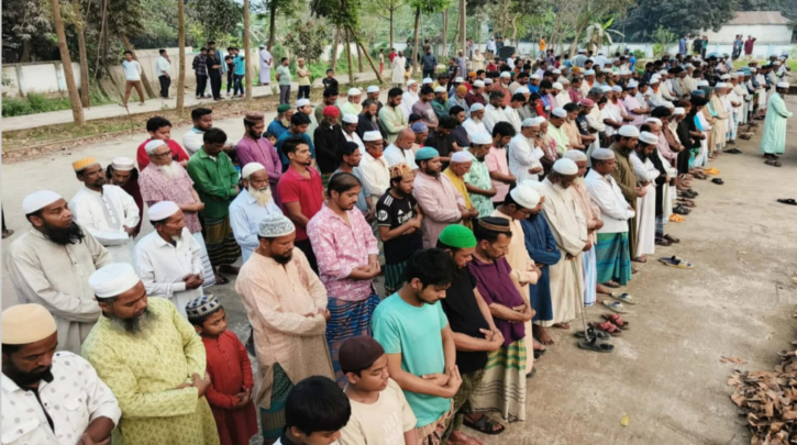 পেরোলে মুক্তি পেয়ে বন্দরে বাবার জানাজায় ছাত্রলীগ নেতা রুবেল