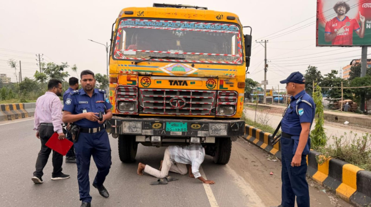শব্দ দূষণ বন্ধে নারায়ণগঞ্জে পরিবেশ অধিদপ্তরের অভিযান, জরিমানা