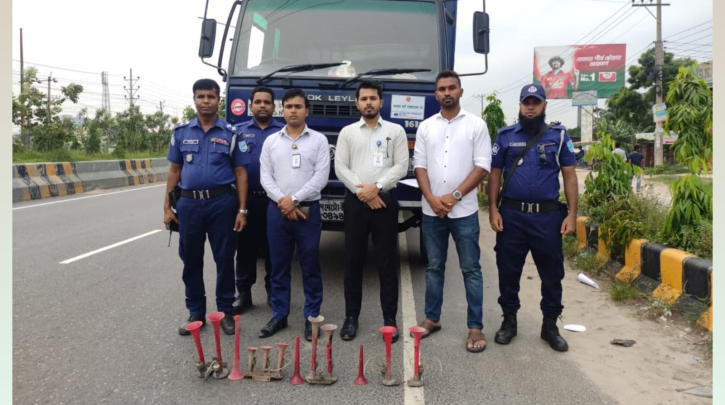 নারায়ণগঞ্জে ৪ যানবাহনকে ১২ হাজার টাকা জরিমানা