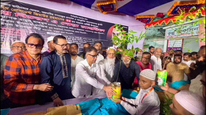 ফতুল্লা ইউনিয়ন বিএনপির উদ্যোগে দোয়া মাহফিল ও বস্ত্র বিতরণ