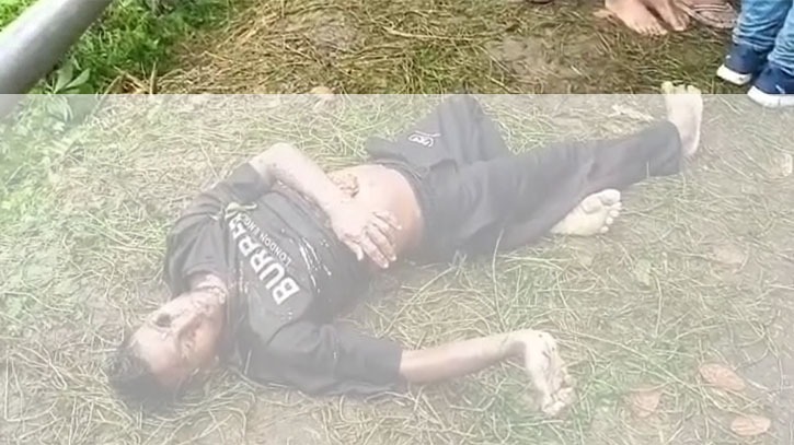 আড়াইহাজারে ইজিবাইক চালককে হত্যা, ইজিবাইক ছিনতাই