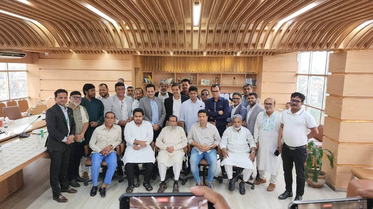 নারায়ণগঞ্জের উন্নয়নে ব্যবসায়ীদের সঙ্গে  নিয়ে কাজ করার প্রত্যয় ৫ এমপির