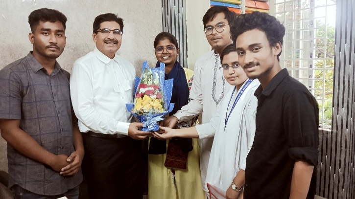নারায়ণগঞ্জ কলেজ গভর্নিং বডির সভাপতির  সঙ্গে ছাত্র ফেডারেশনের সৌজন্য সাক্ষাৎ