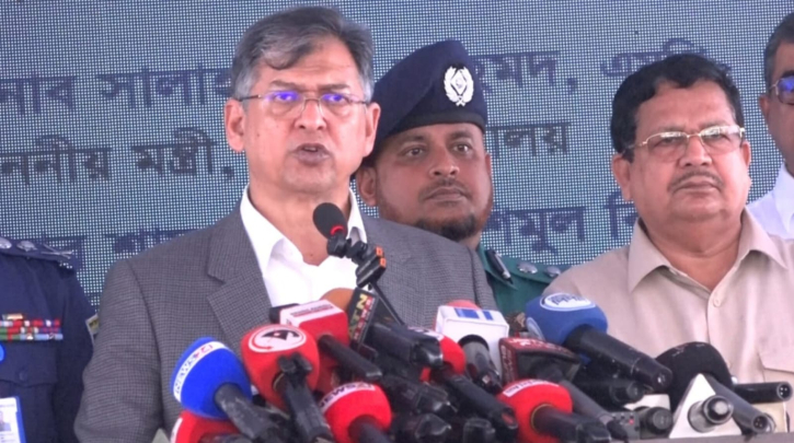 এআই প্রযুক্তির অটো ফাইন সিস্টেমের মাধ্যমে মহাসড়কে চাঁদাবাজি বন্ধ হবে: স্বরাষ্ট্রমন্ত্রী এআই প্রযুক্তির অটো ফাইন সিস্টেমের মাধ্যমে মহাসড়কে চাঁদাবাজি বন্ধ হবে: স্বরাষ্ট্রমন্ত্রী