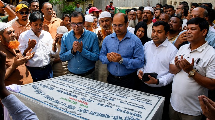 ফতুল্লা বাজারে ড্রেন-রাস্তা-শেড সংস্কার ও নির্মাণকাজের উদ্বোধন
