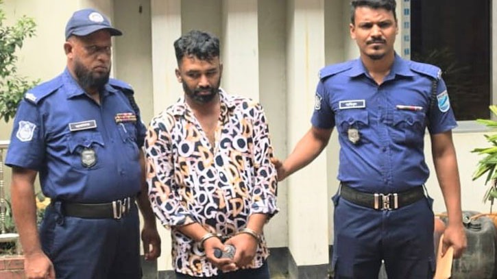 রূপগঞ্জে স্কাফ ও উইনসিরেক্সসহ মাদক ব্যবসায়ী গ্রেপ্তার রূপগঞ্জে স্কাফ ও উইনসিরেক্সসহ মাদক ব্যবসায়ী গ্রেপ্তার