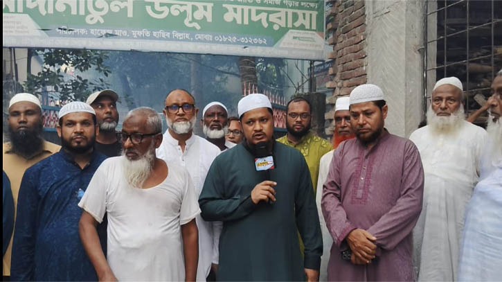 ডেঙ্গু প্রতিরোধে পরিচ্ছন্নতা ও জনসচেতনতার ওপর জোর দিলেন আবদুল জব্বার