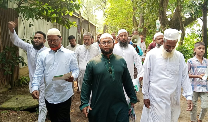 আলীরটেক ইউনিয়নে জামায়াতের চেয়ারম্যান প্রার্থী আব্দুল আজিজের গণসংযোগ