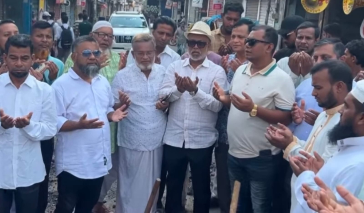 সিদ্ধিরগঞ্জে দুই সড়ক ও ড্রেন নির্মাণকাজের উদ্বোধন সাখাওয়াতের