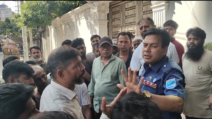 বন্দরে অটো রিকশা স্ট্যান্ড দখল নিয়ে  সংঘর্ষ,আহত ১৫