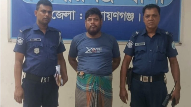 সিদ্ধিরগঞ্জে শ্রমিকলীগ নেতা সাইফুদ্দীন গ্রেফতার