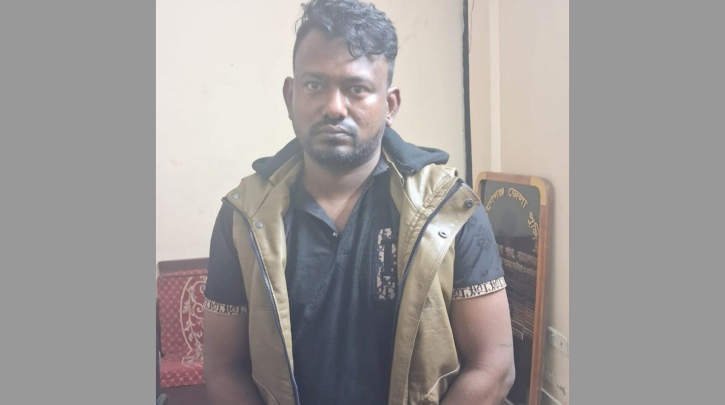 সোনারগাঁয়ে ১৯ মামলার আসামি টাইগার মোমেন গ্রেপ্তার