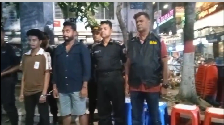 নারায়ণগঞ্জে অনলাইন জুয়ার এজেন্টসহ আটক ২