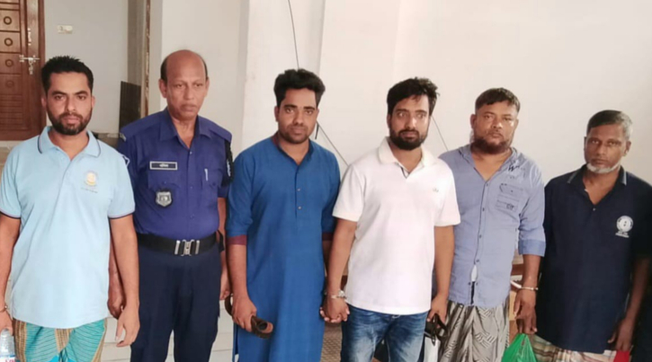 সোনারগাঁয়ে নিষিদ্ধ ঘোষিত সংগঠন আ'লীগের ৫ সদস্য গ্রেফতার