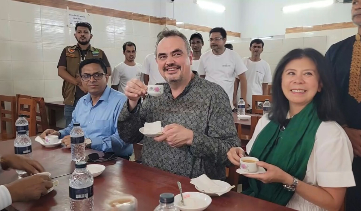 নারায়ণগঞ্জের আতিথেয়তায় মুগ্ধ মার্কিন রাষ্ট্রদূত