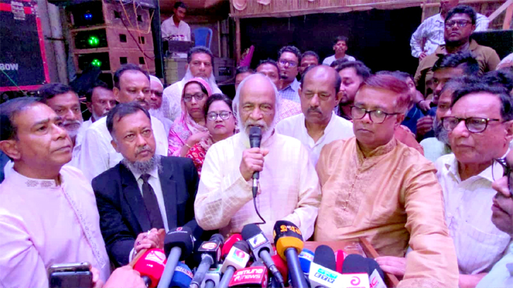 দেশের মানুষ ‘ওয়ান ম্যান, ওয়ান ভোট’ পদ্ধতিতে অভ্যস্ত : ড. মঈন খান দেশের মানুষ ‘ওয়ান ম্যান, ওয়ান ভোট’ পদ্ধতিতে অভ্যস্ত : ড. মঈন খান