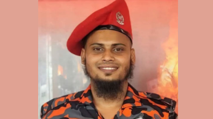 রাষ্ট্রীয় পদক পাওয়া ডুবুরি সাদিকের মৃত্যু: তদন্তে ফায়ার সার্ভিস,দাফন সম্পন্ন রাষ্ট্রীয় পদক পাওয়া ডুবুরি সাদিকের মৃত্যু: তদন্তে ফায়ার সার্ভিস,দাফন সম্পন্ন