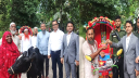 রূপগঞ্জ দুই অসহায়ের মাঝে অটোরিকশা ও গরু বিতরণ
