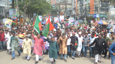 প্রতিষ্ঠাবার্ষিকীতে সাখাওয়াত-টিপুর নেতৃত্বে মহানগর বিএনপির বর্ণাঢ্য র‌্যালি