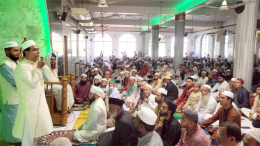 খালেদা জিয়ার সুস্থতা কামনায় মাসদাইর কবরস্থান মসজিদে মাসুদুজ্জামানের দোয়া