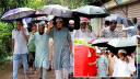 ফতুল্লায় বৃষ্টি উপেক্ষা করে মাও. জব্বারের ব্যাপক গণসংযোগ