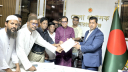 জলাবদ্ধতা নিরসনে প্রধান উপদেষ্টা ও ডিসিকে স্মারকলিপি প্রদান