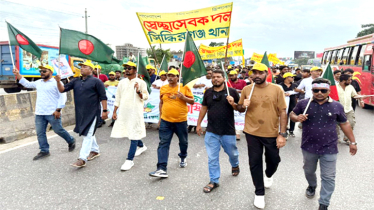প্রতিষ্ঠা বার্ষিকী উপলক্ষ্যে সিদ্ধিরগঞ্জ থানা স্বেচ্ছাসেবক দলের র‌্যালি 