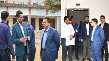 আড়াইহাজারের নির্বাচনী কেন্দ্র পরিদর্শন ডিসির, সন্তোষ প্রকাশ 