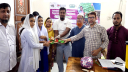 সিদ্ধিরগঞ্জে জাতীয় যুব ফোরাম নারায়ণগঞ্জ’র ক্রীড়া সরঞ্জাম বিতরণ