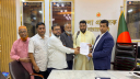 কদম রসুল সেতুর পশ্চিমাংশের মুখ পরিবর্তনের দাবিতে ১৩ প্রতিষ্ঠানের স্মারক লিপি 