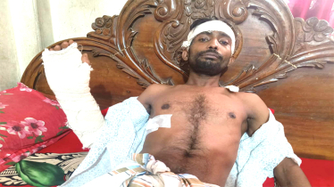 বন্দরে সন্ত্রাসী হামলায় সহোদর জখম 