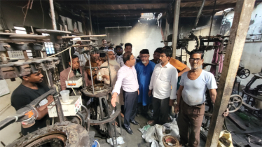 ক্ষতিগ্রস্থ ব্যাবসায়ীদের পাশে থাকার আশ্বাস মাসুদুজ্জামানের