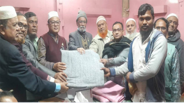 না’গঞ্জ সম্মিলিত স্বেচ্ছাসেবী সংস্থার উদ্যোগে শীতবস্ত্র বিতরণ 