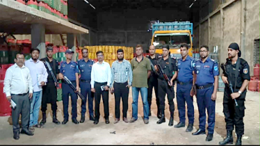 বন্দরে অবৈধ এলপিজি সংরক্ষণাগারে র‌্যাবের অভিযান, জরিমানা  