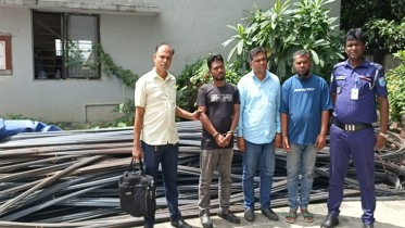 ফতুল্লায় প্রতারণা করে ১৫ লাখ টাকার রড নিলো প্রতারক চক্র