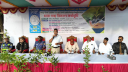 সোনারগাঁয়ে শিক্ষার্থীদের মধ্যে চারা গাছ বিতরণ